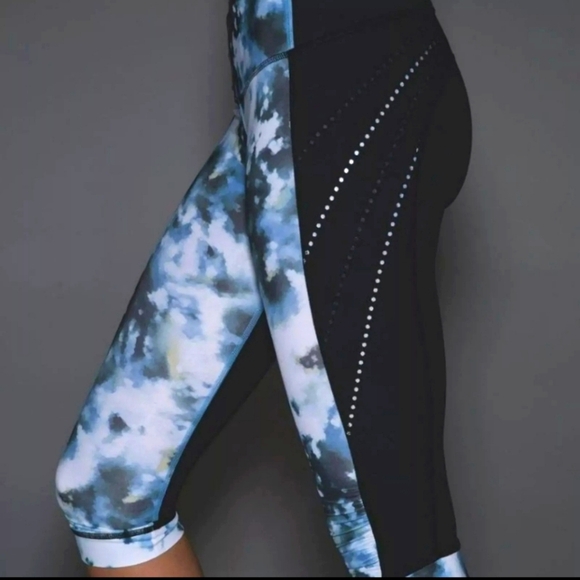 Lululemon Sz 4 Leggings Stop At Nothing Crop Blooming Pixie Tie Dye - Picture 3 of 10